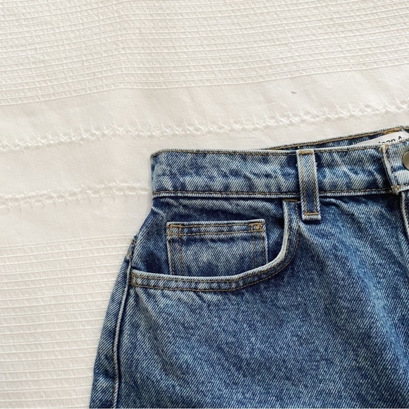 AMERICAN APPAREL DENIM DIY THE HIGH-WAIST JEANS RAW HEM SHORTS - 29 - Picture 6 of 9